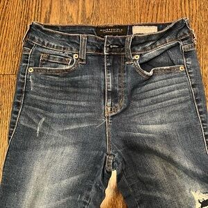 Aeropostale high waisted ankle jagging size 0 regular with rips